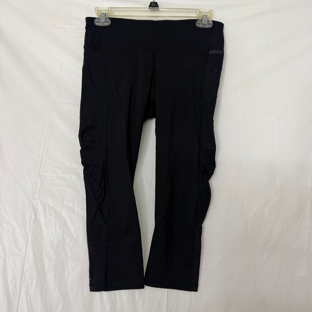 Lululemon Water Bound Crop sz 6